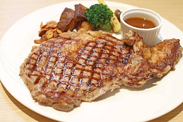 【桃園美食】布納咖啡館&義斯特時尚創作料理&義斯特P&R義大利麵-Hellmann's美玉白汁沙拉醬百搭美味好餐點