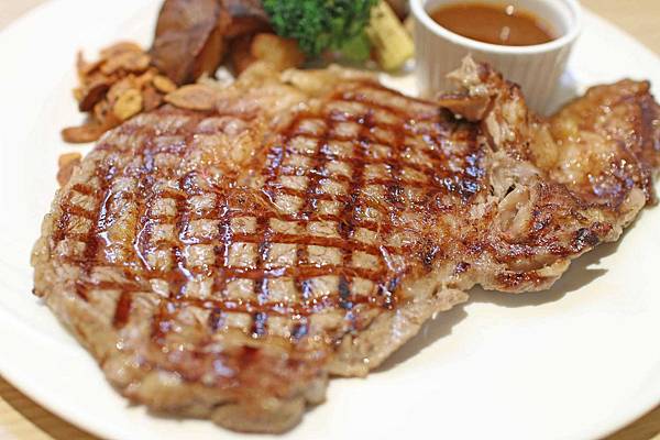 【桃園美食】布納咖啡館&義斯特時尚創作料理&義斯特P&R義大利麵-Hellmann's美玉白汁沙拉醬百搭美味好餐點