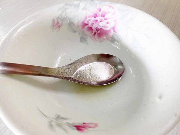 【台南美食】阿憨鹹粥-滿滿無刺虱目魚與蚵仔的鹹粥