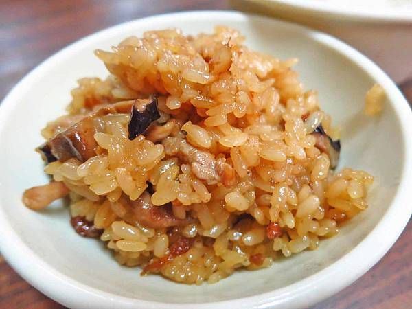 【板橋美食】黃石市場謝家肉羹-現做現賣的肉羹