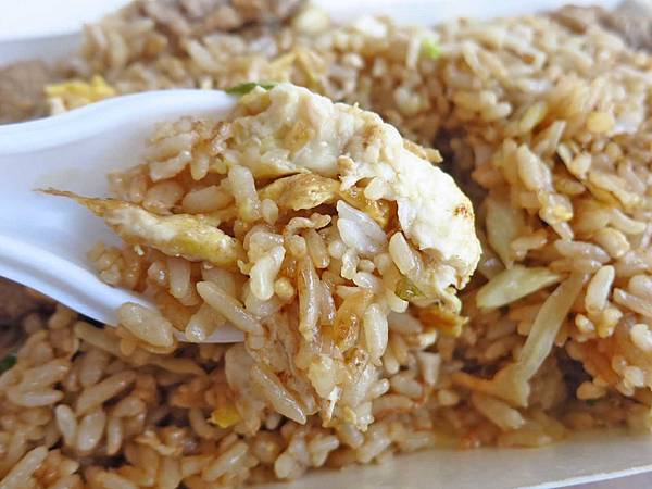 【桃園美食】世代小館-使用牛肉片的牛肉炒飯