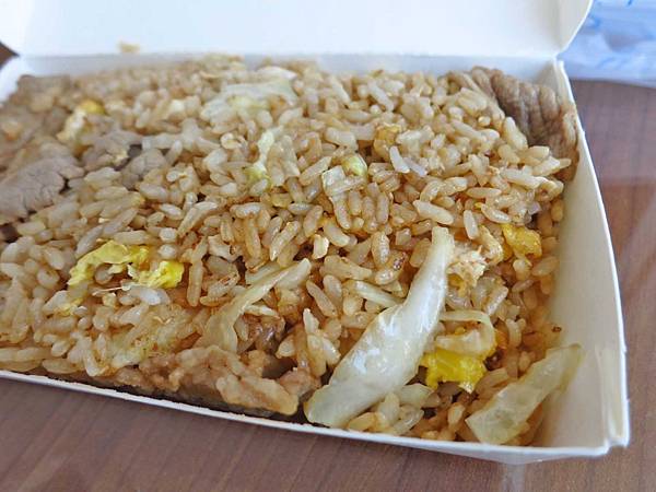 【桃園美食】世代小館-使用牛肉片的牛肉炒飯