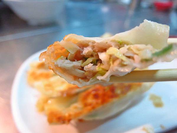 【三重美食】雲林鍋貼-會爆漿的美味鍋貼