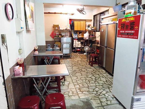 【新莊美食】炒飯達人VS街頭炒飯-中和街上的二間炒飯PK賽