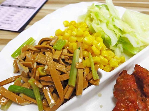 【台北美食】得意排骨大王-超美味紅油抄手