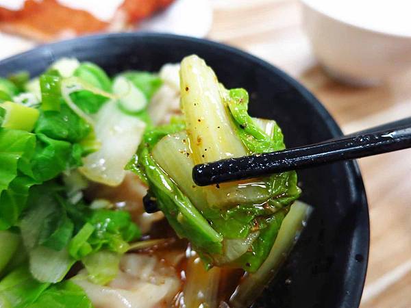 【台北美食】得意排骨大王-超美味紅油抄手