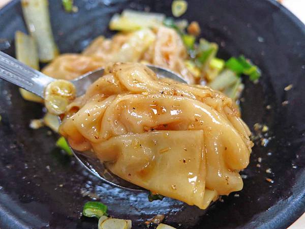 【台北美食】得意排骨大王-超美味紅油抄手