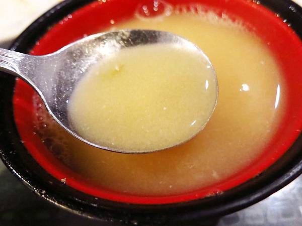 【桃園餐廳】漁都日式料理-不用100元也能吃到生魚片丼飯