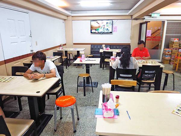 【台北美食】小龍飲食-超強威力的怪味雞