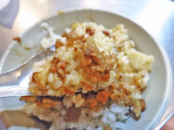 【新竹美食】翁記滷肉飯-香噴噴帶有胡椒香的魯肉飯