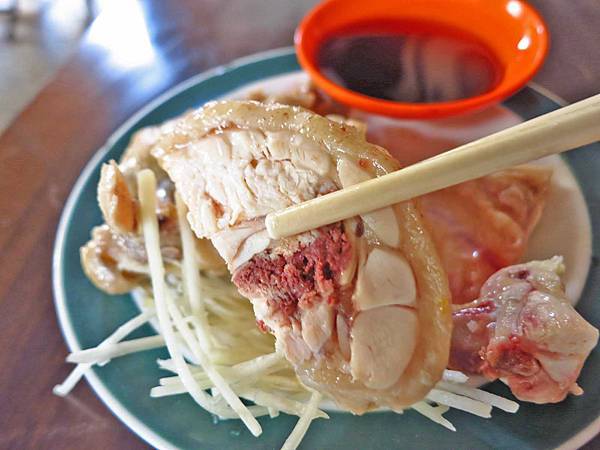 【台北美食】黑點雞肉-香噴噴粒粒分明的雞油飯