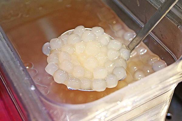 【台北美食】丸作食茶-世界首創現場職人手作珍珠的飲料店