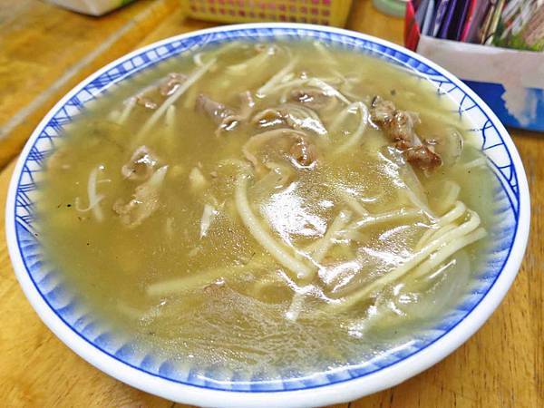 【蘆洲美食】新港鴨肉羹-帶有甜酸感的大碗鴨肉羹