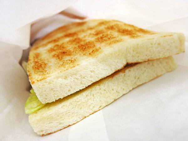 【桃園美食】克李斯碳烤土司-碳烤牛排蛋三明治