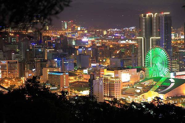 【台北旅遊】劍南山夜景-不用爬山也能看到台北夜景