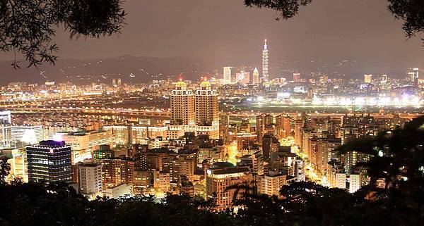 【台北旅遊】劍南山夜景-不用爬山也能看到台北夜景