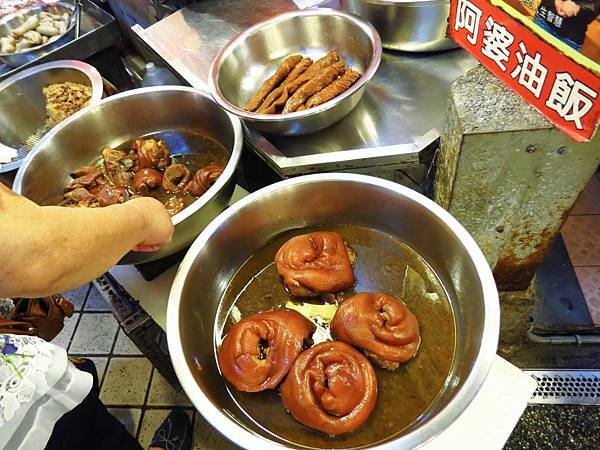 【台北萬華美食】阿婆油飯-食尚玩家推薦40年老店