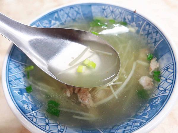 【台北萬華美食】阿明烏醋乾麵-50年烏醋麵老店