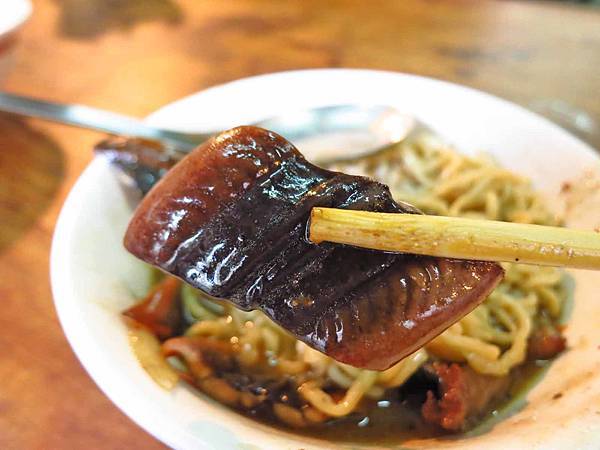 【台南美食】阿江炒鱔魚-不論在地人或觀光客都愛