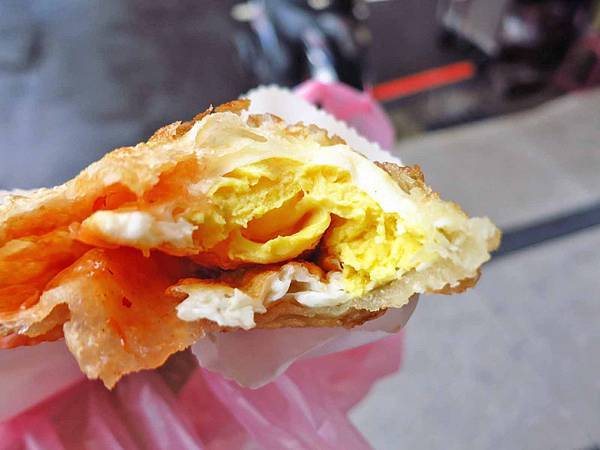 【板橋美食】海山高中蔥油餅-加蛋只要20元的蔥油餅