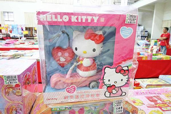 【上萬本暢銷書籍、兒童有聲書，上千種兒童玩具】全面下殺６９折！夏季涼被、床包、名牌枕頭，寢具全面下殺１折起。機會難得，把握機會！…花蓮特賣會