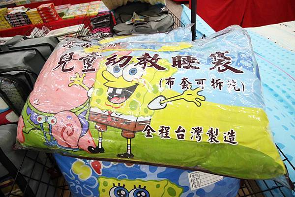 【上萬本暢銷書籍、兒童有聲書，上千種兒童玩具】全面下殺６９折！夏季涼被、床包、名牌枕頭，寢具全面下殺１折起。機會難得，把握機會！…花蓮特賣會