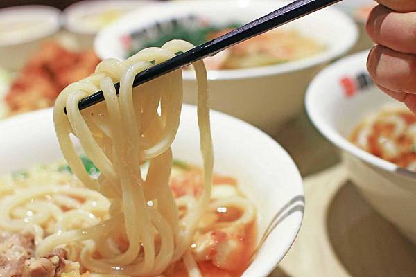 【台北餐廳】讚岐製麵所-不到140元烏龍麵吃到飽
