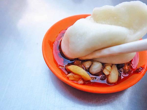 【台北美食】社子島水餃店-現桿現包的爆漿水餃 【台北美食】社子島水餃店-現桿現包的爆漿水餃