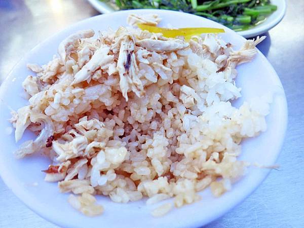 【台北美食】社子島雞肉飯-35元超便宜炒青菜 【台北美食】社子島雞肉飯-35元超便宜炒青菜