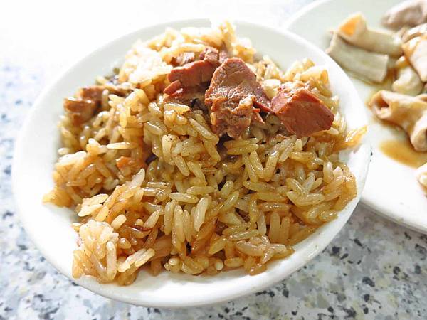 【台北萬華美食】阿萬油飯-40年以上的油飯老店