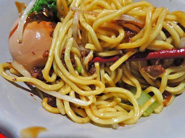 【花蓮美食】台東人麵店-麵Q不油膩值得推薦的麵店