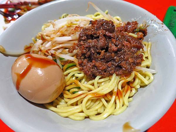 【花蓮美食】台東人麵店-麵Q不油膩值得推薦的麵店 【花蓮美食】台東人麵店-麵Q不油膩值得推薦的麵店