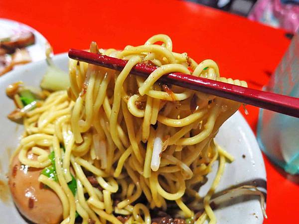 【花蓮美食】台東人麵店-麵Q不油膩值得推薦的麵店