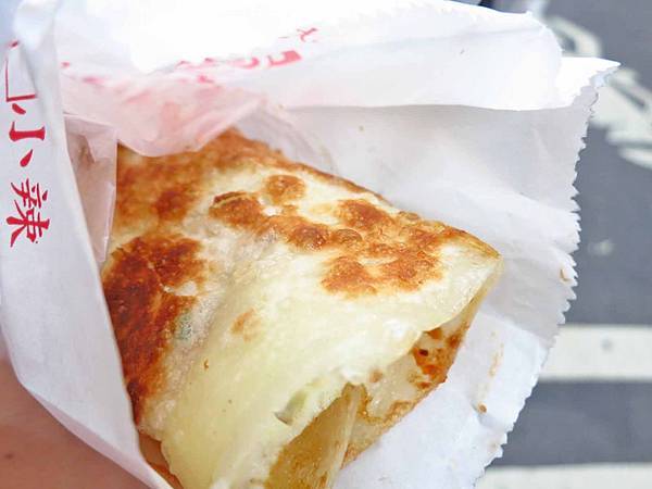 【新莊美食】蔥燒Q餅-不是蔥油餅也不是捲餅 【新莊美食】蔥燒Q餅-不是蔥油餅也不是捲餅