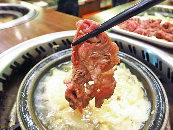 【三重餐廳】旺角石頭火鍋-香氣十足的石頭火鍋店 【三重餐廳】旺角石頭火鍋-香氣十足的石頭火鍋店