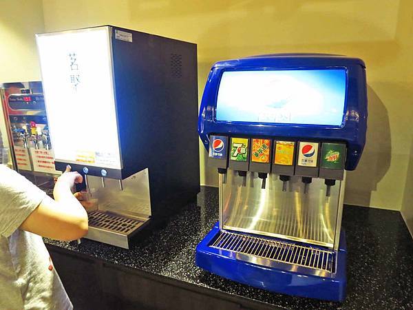 【台北餐廳】兩餐韓國年糕火鍋-韓式火鍋吃到飽