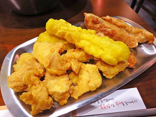 【台北餐廳】兩餐韓國年糕火鍋-韓式火鍋吃到飽