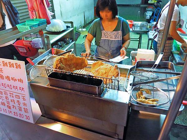 【台北美食】雞家莊現炸香雞排-社子市場古早味雞排