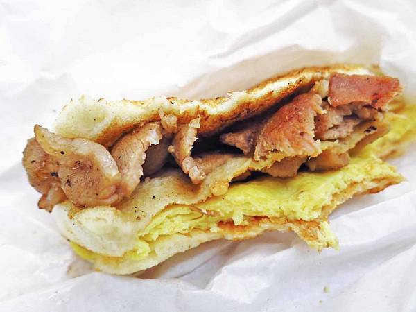 【板橋美食】熊夯碳烤三明治-木炭炭烤的燒肉和吐司