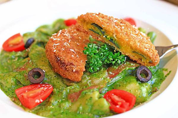 【新店餐廳】閨蜜創義廚房-獨創的青醬麵疙瘩義大利麵