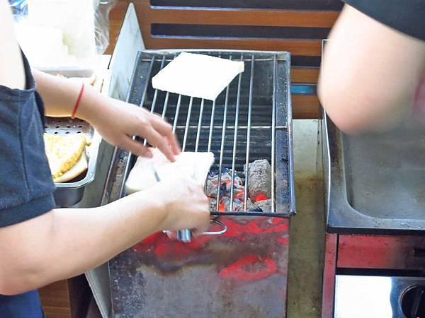 【新莊美食】Smail Energy-碳烤吐司早餐餐車美食