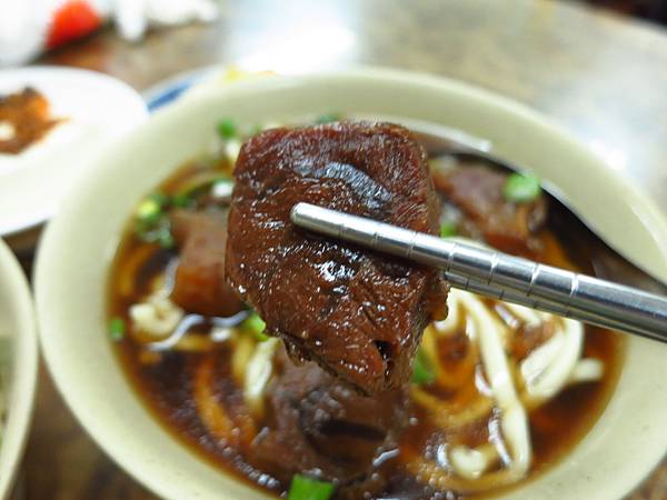 【台北萬華美食】富宏牛肉麵-全台北CP值最高的牛肉麵