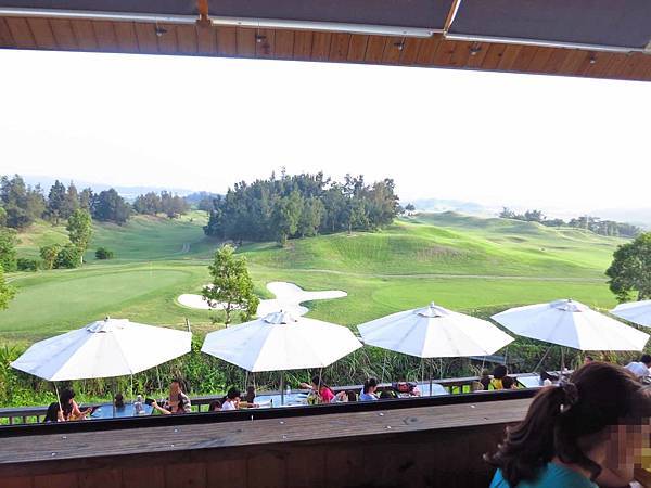 【桃園旅遊】竹圍漁港一日遊-超大新鮮海產與眺望飛機降落