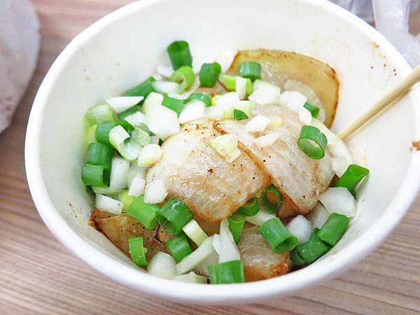 【蘆洲美食】中華讚鹹酥雞-加洋蔥和蔥的特殊口味鹹酥雞