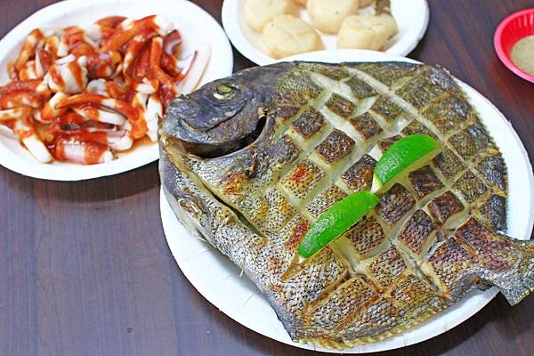 【蘆洲】玖肆伍鮮海鮮燒烤-活跳跳的龍蝦&超大海鮮