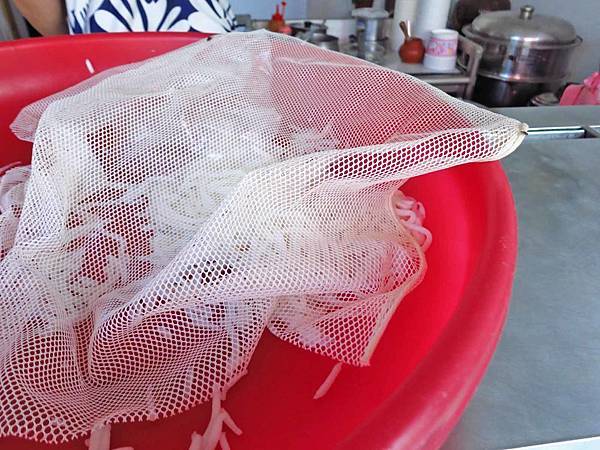 【新莊美食】傳統豆花店-從餐車賣到店面的老店