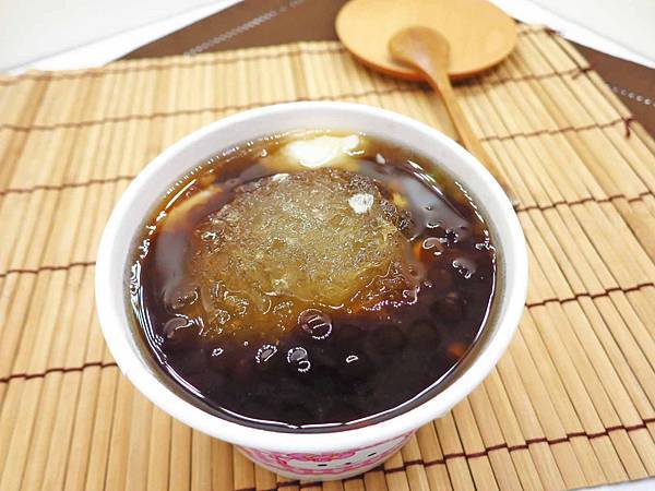 【新莊美食】傳統豆花店-從餐車賣到店面的老店