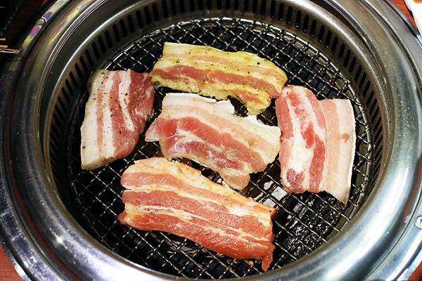 【蘆洲餐廳】甘釜京韓日燒肉料理-韓式料理火烤三吃的美味