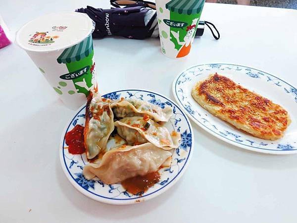 【花蓮美食】南埔純手工早點-內餡飽滿的鍋貼