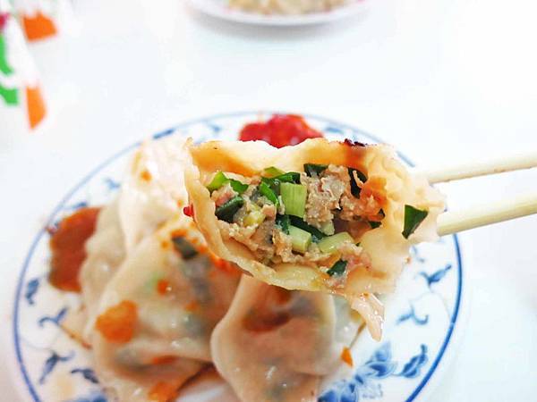【花蓮美食】南埔純手工早點-內餡飽滿的鍋貼 【花蓮美食】南埔純手工早點-內餡飽滿的鍋貼